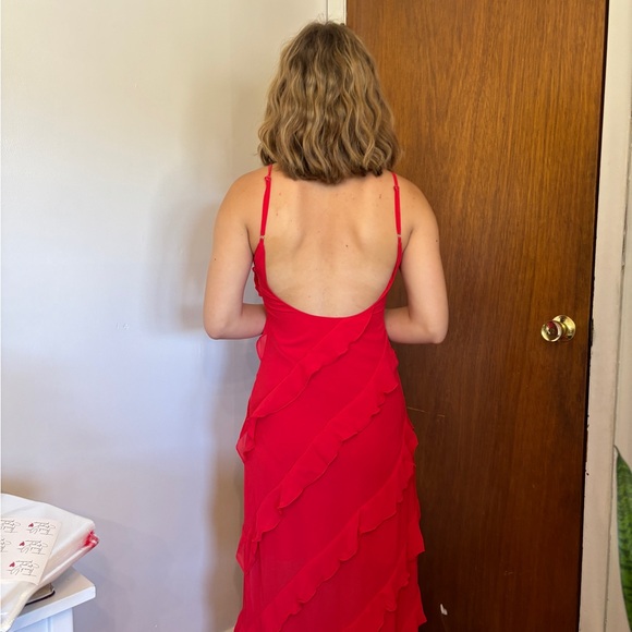 Commense NWT Ladder Ruffle V Neck Long Red Dress Open Back - Picture 4 of 6